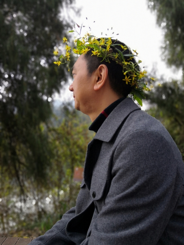 小白杨的第一张照片--达州闪婚服务中心